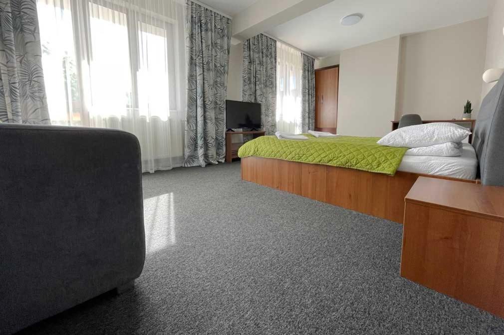 Motel จิเลา ภายนอก รูปภาพ