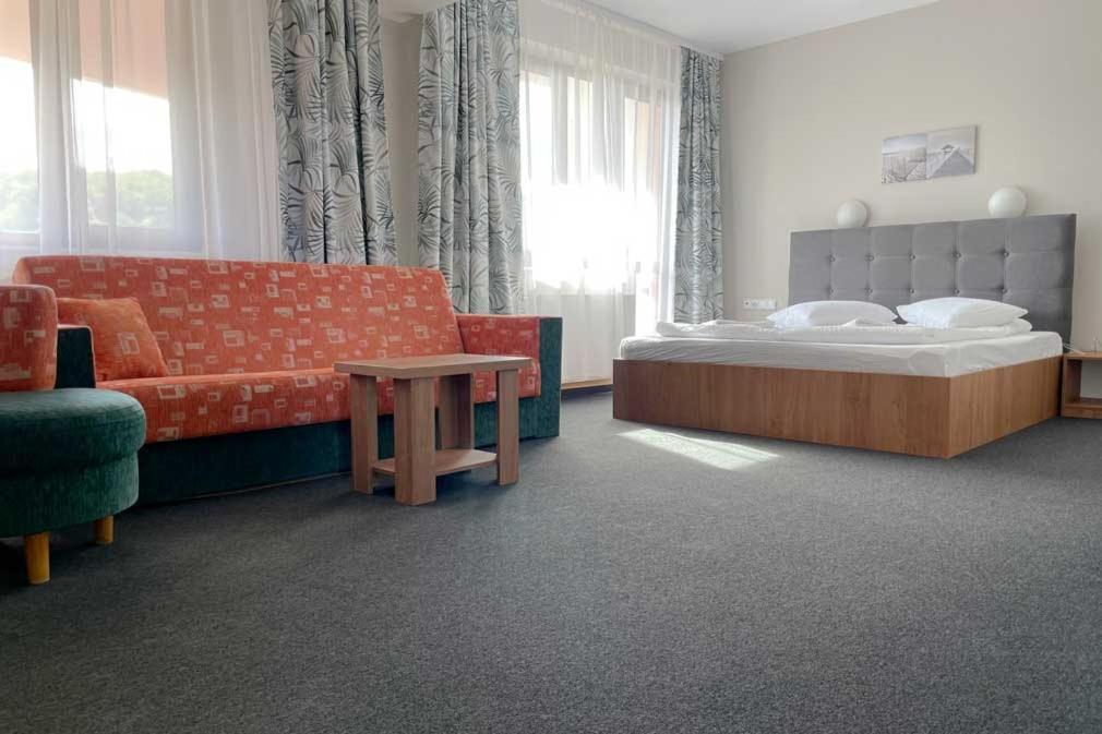 Motel จิเลา ภายนอก รูปภาพ