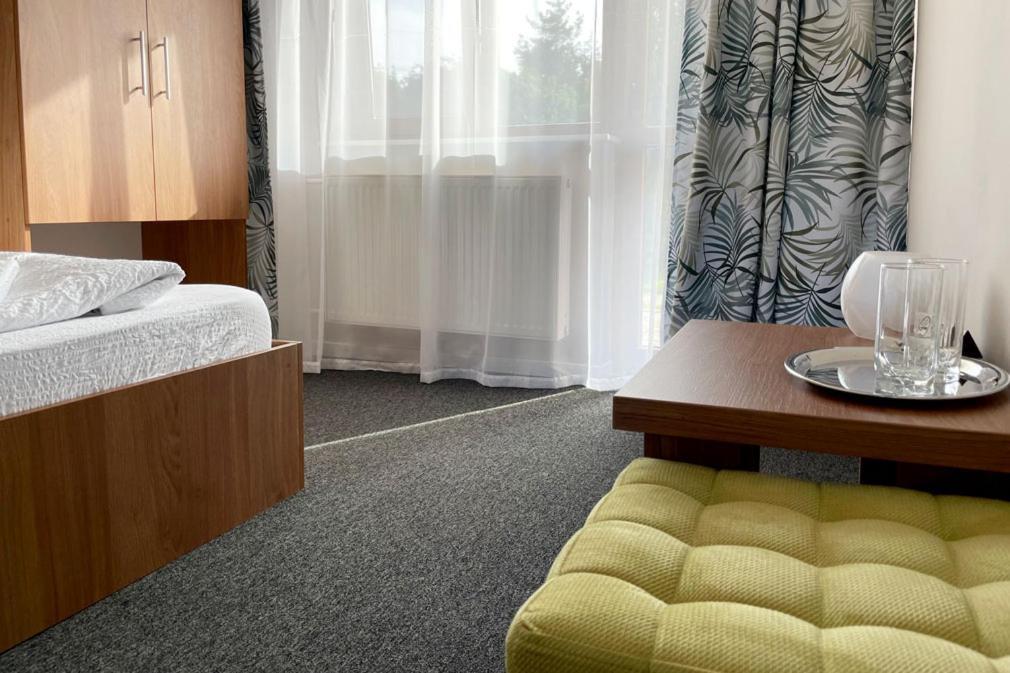 Motel จิเลา ภายนอก รูปภาพ